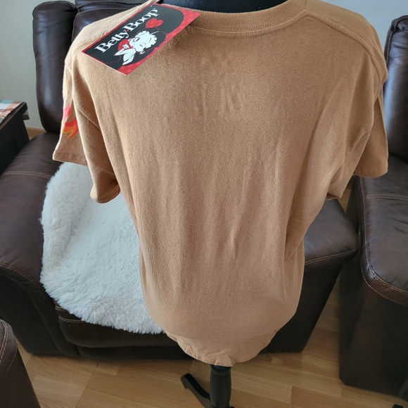 Betty Boop Tee - Picture 5 of 5